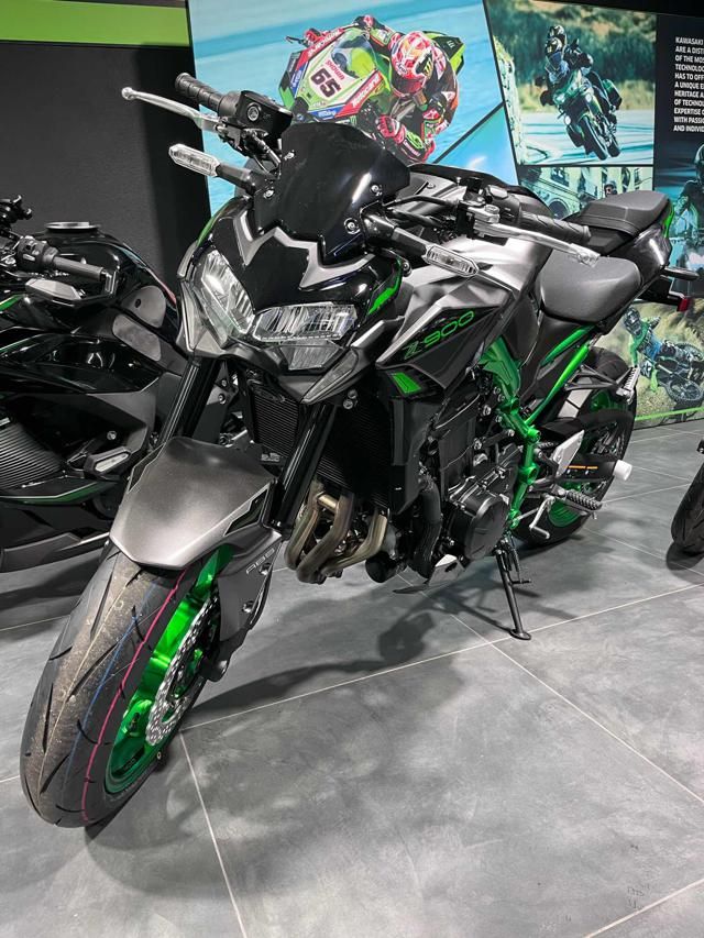 Kawasaki Z900 2023 KM0